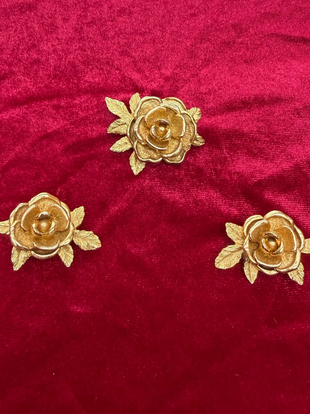 Vintage Sarah Cov Goldtone Rose Petals Earrings And Brooch Set